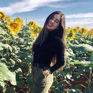 Meet your Posher, Kezya